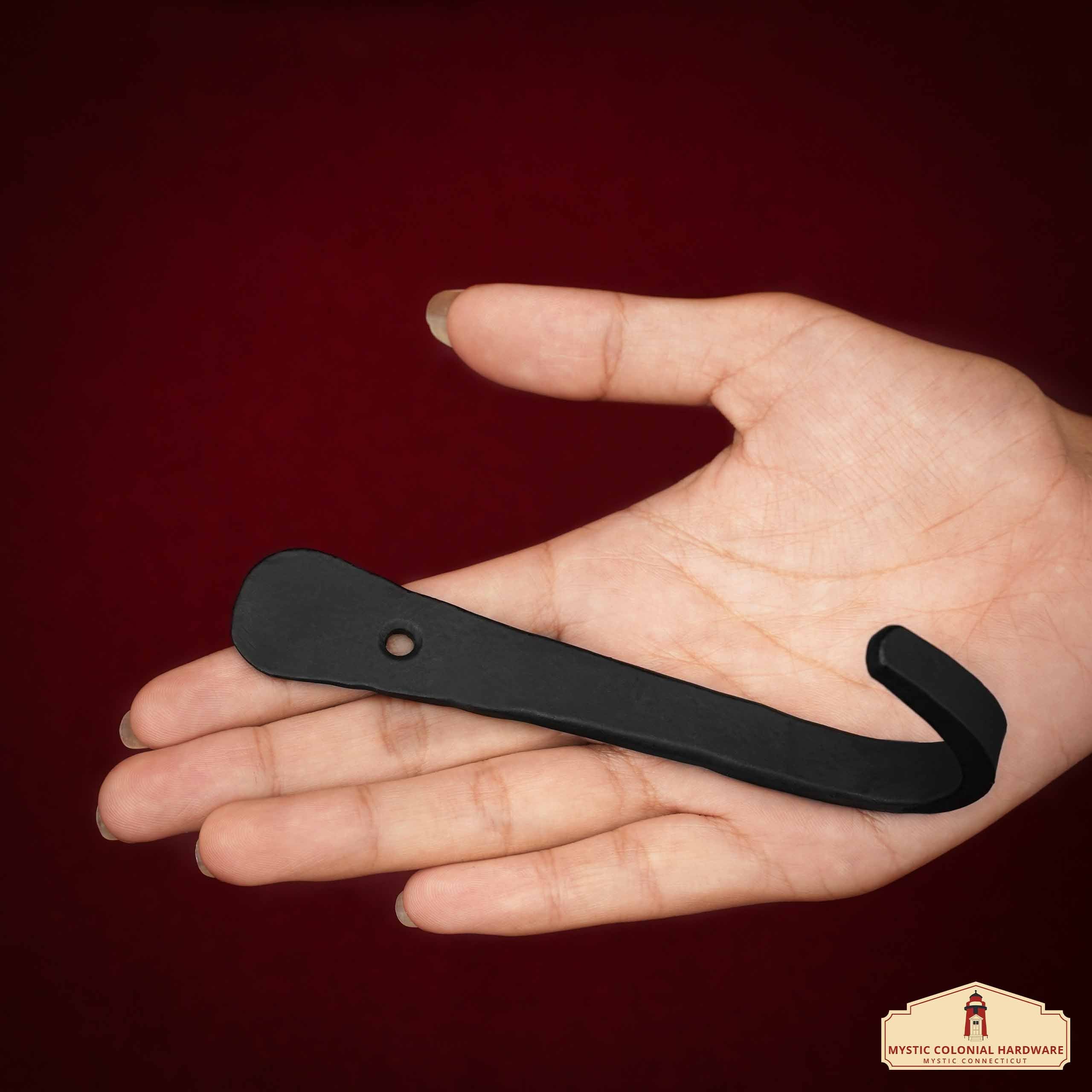 Mystic Colonial 12,6 cm gancio parete ferro nero a olio